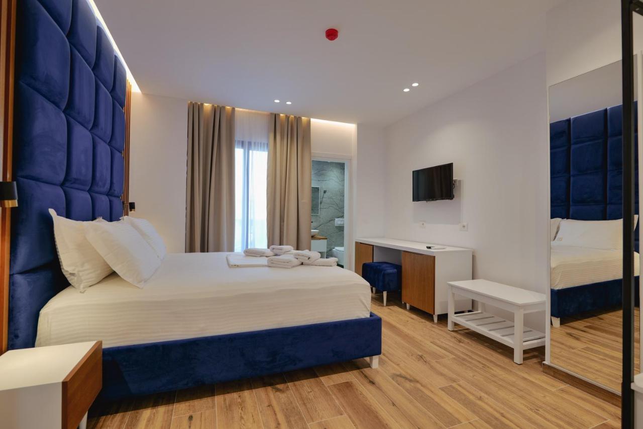 Renato Hotel