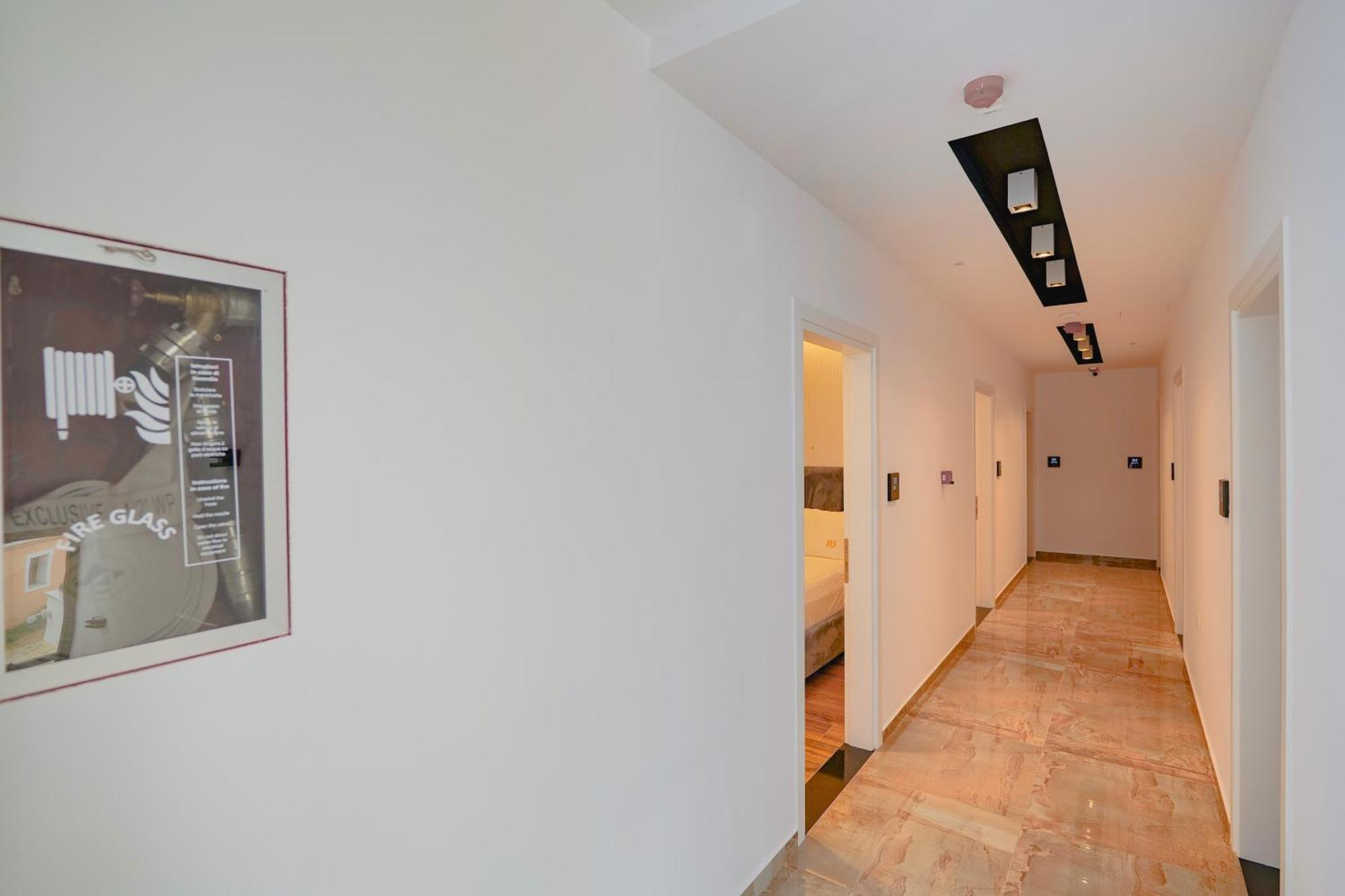 Renato Hotel Ksamil