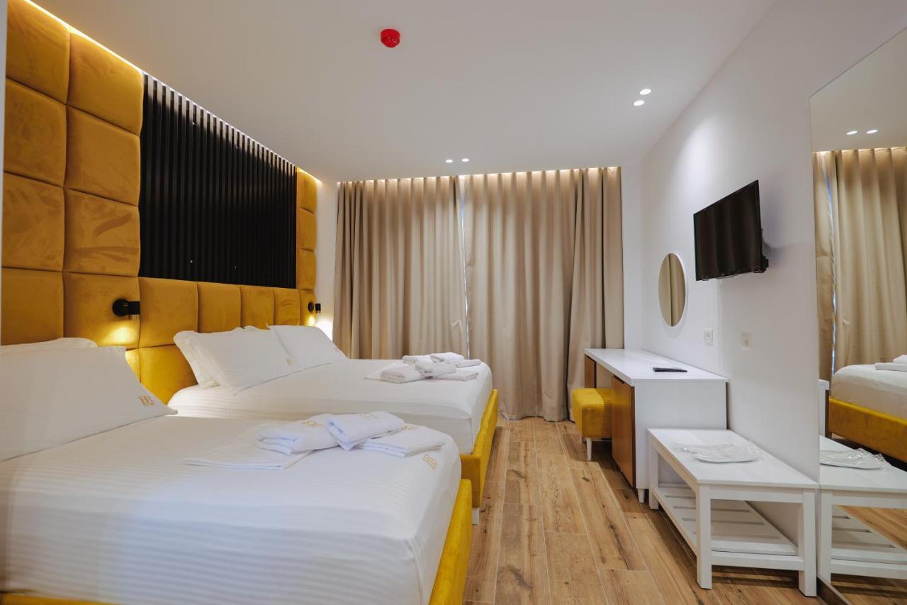 Renato Hotel