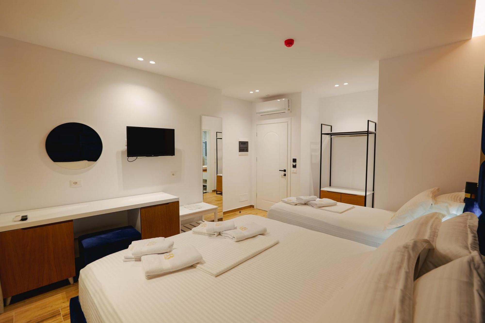 Renato Hotel Ksamil