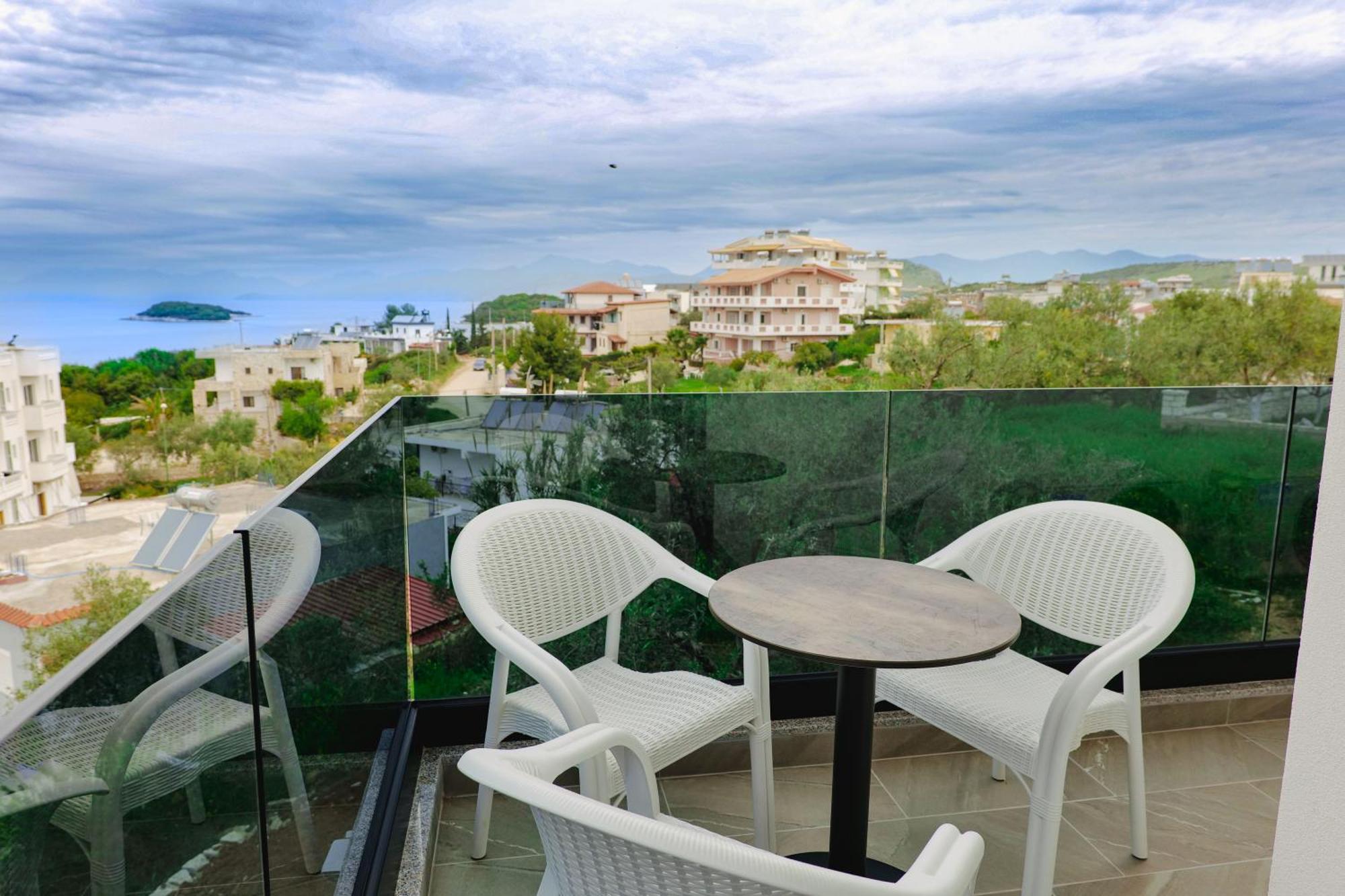 Hotel Renato 3*