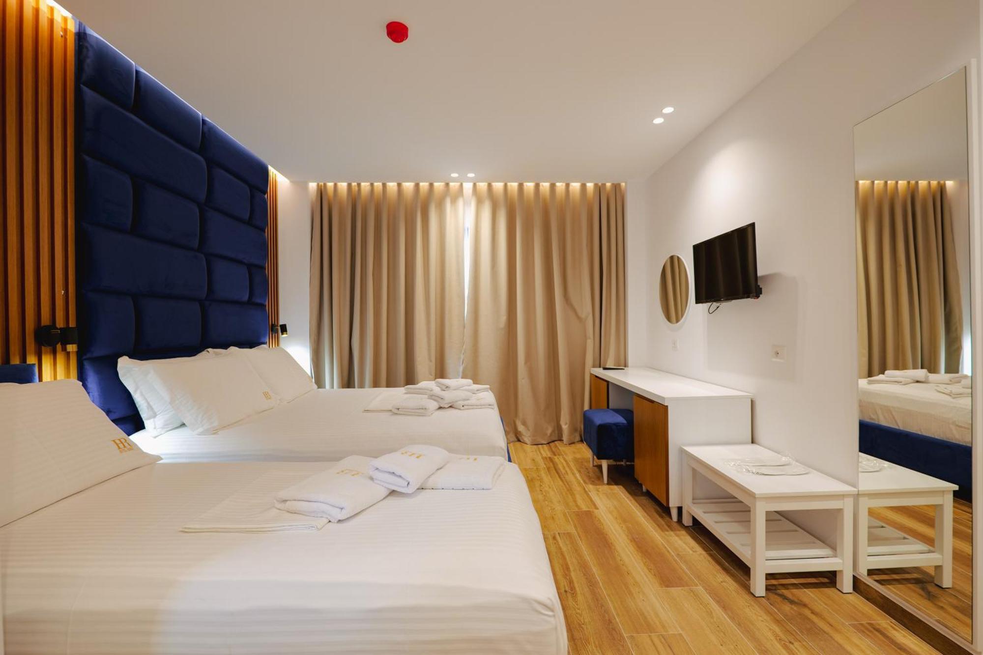 Hotel Renato 3*