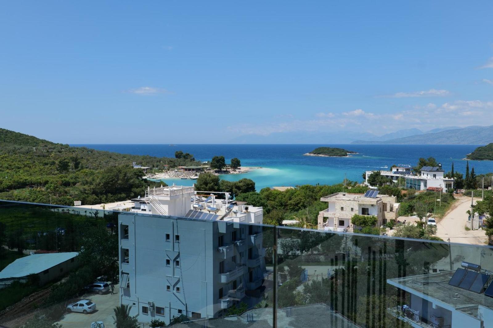 Renato Hotel Ksamil